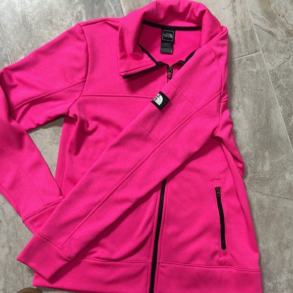 The North Face Women's Pink Jacket - Picture 2 of 4